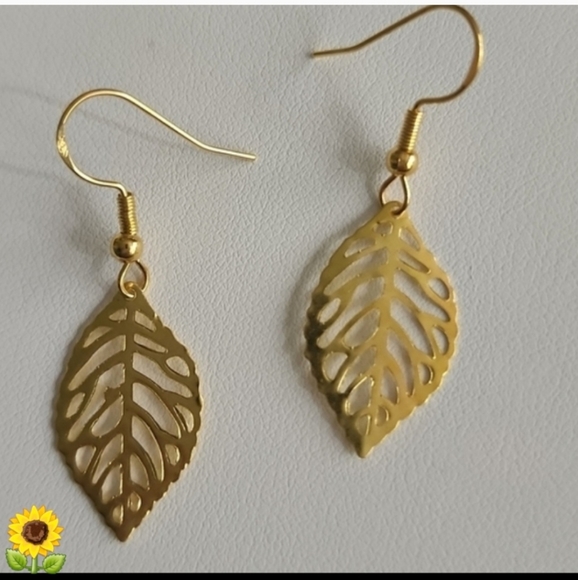 Boho Gypsy Sisters Jewelry - gold  Leaf Dangle  Earrings Lightweight  925  sterling Post